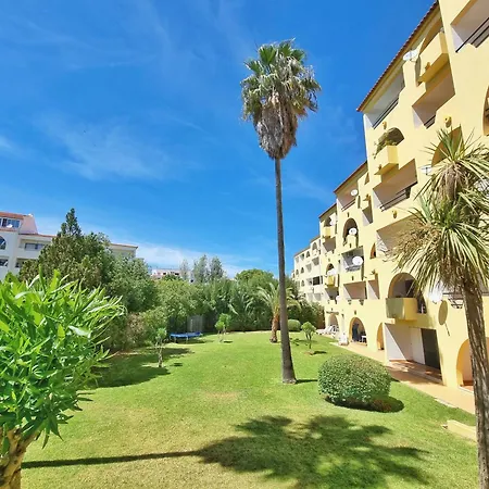 #014 Mar & By Holidays